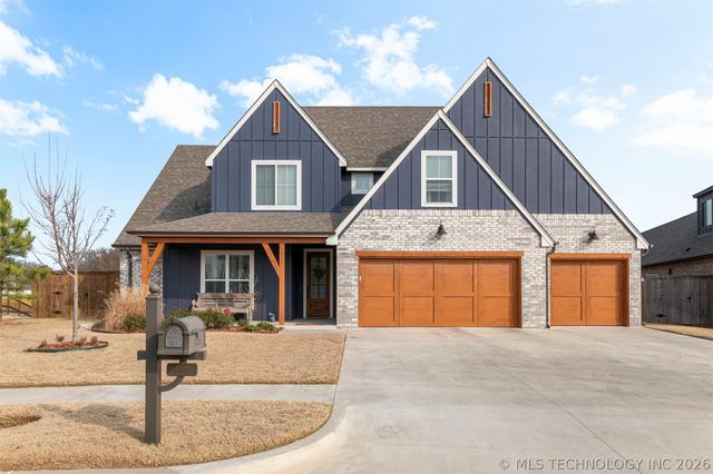 14229 S College Avenue, Bixby, OK 74008