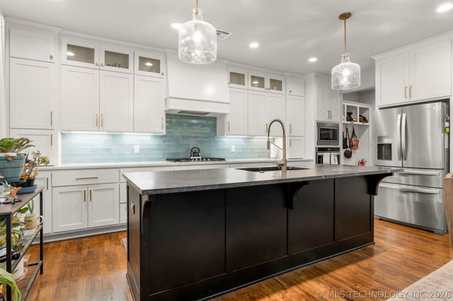 14229 S College Avenue, Bixby, OK 74008