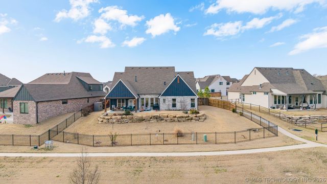 14229 S College Avenue, Bixby, OK 74008