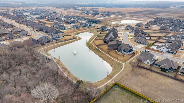 14229 S College Avenue, Bixby, OK 74008