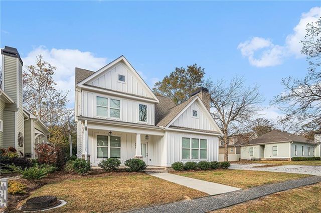352 Davis Street, Monroe, GA 30655