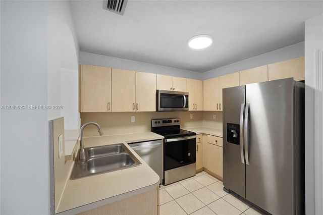 642 SW 106th Avenue 1514, Pembroke Pines, FL 33025