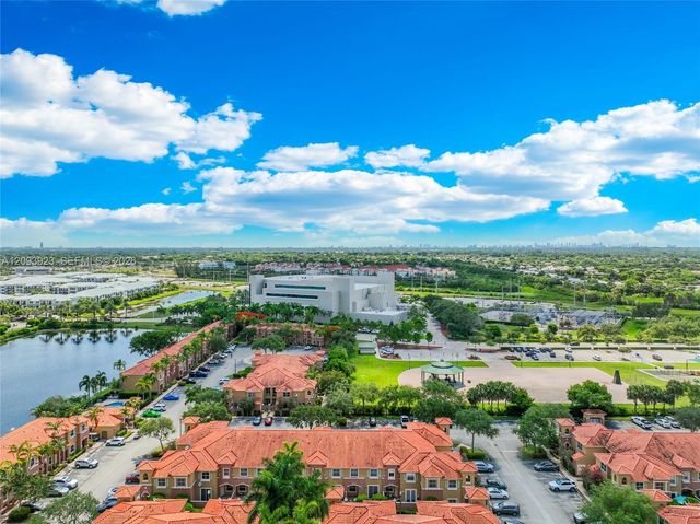642 SW 106th Avenue 1514, Pembroke Pines, FL 33025