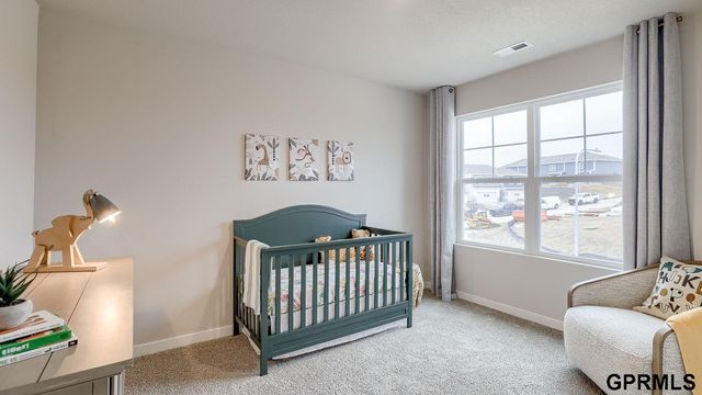 12902 S 67th Street, Papillion, NE 68133