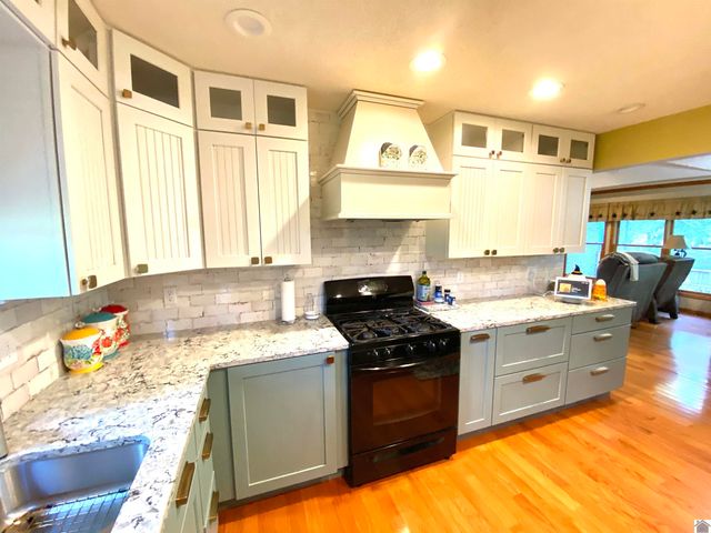 7015 McNeil Alsip, Paducah, KY 42003