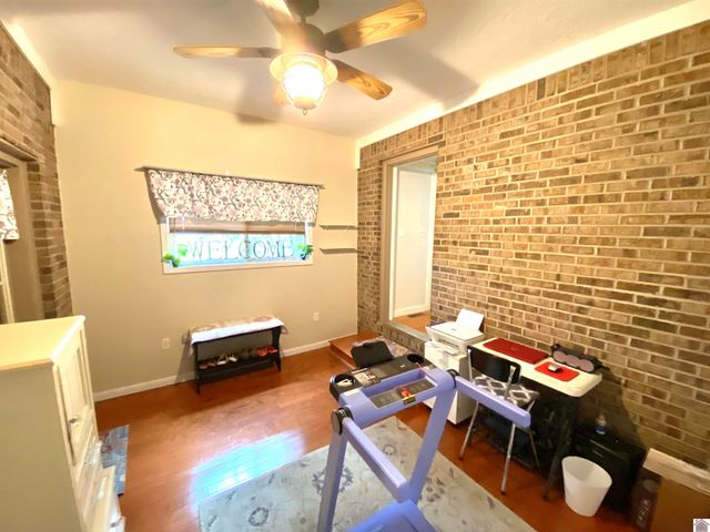 7015 McNeil Alsip, Paducah, KY 42003