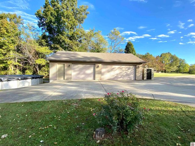 7015 McNeil Alsip, Paducah, KY 42003