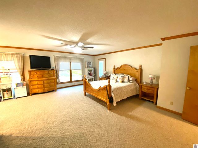 7015 McNeil Alsip, Paducah, KY 42003