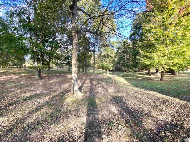 7015 McNeil Alsip, Paducah, KY 42003