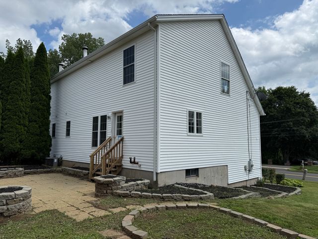 45 Hart Street 45, Southington, CT 06489