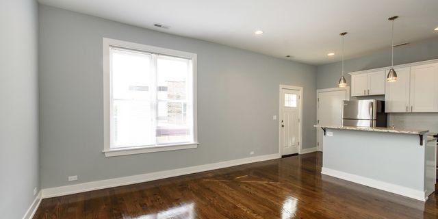 2163 N Bell Avenue 2R, Chicago, IL 60647