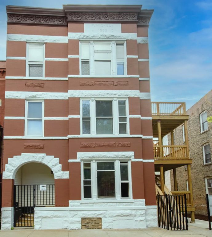 2163 N Bell Avenue 2R, Chicago, IL 60647