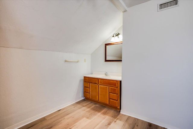 1146 N Jefferson St, Wichita, KS 67203