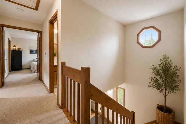 684 Regent Drive, Crystal Lake, IL 60014
