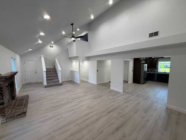 1578 E Serena Avenue, Fresno, CA 93720