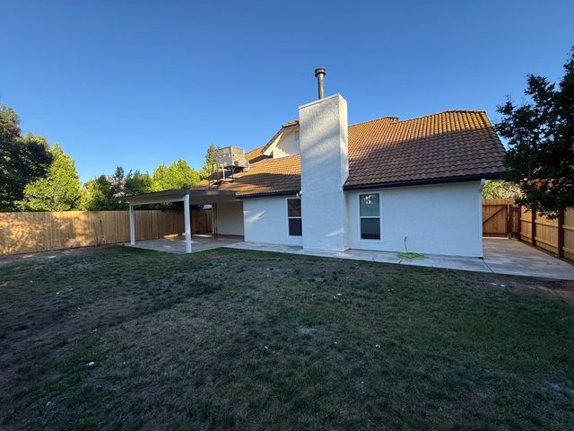 1578 E Serena Avenue, Fresno, CA 93720