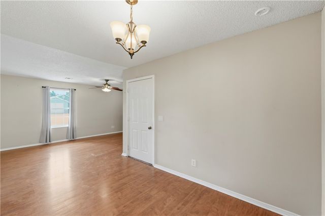 2515 SE 4th Street, Bentonville, AR 72712