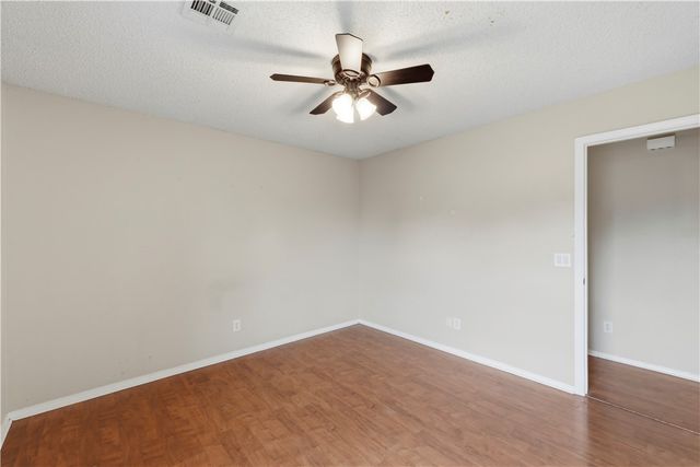 2515 SE 4th Street, Bentonville, AR 72712