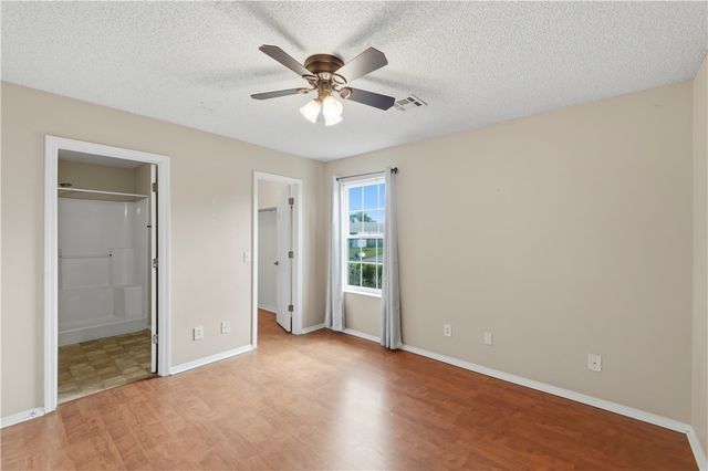 2515 SE 4th Street, Bentonville, AR 72712