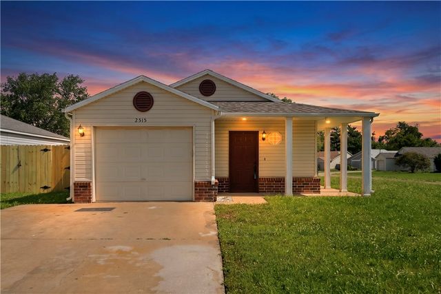 2515 SE 4th Street, Bentonville, AR 72712