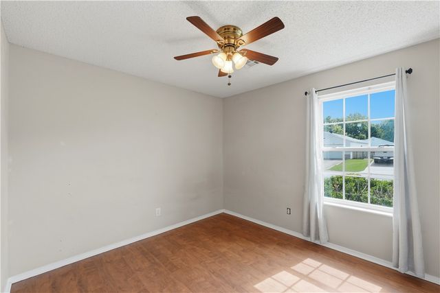 2515 SE 4th Street, Bentonville, AR 72712
