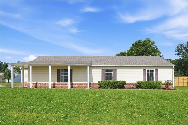 2515 SE 4th Street, Bentonville, AR 72712