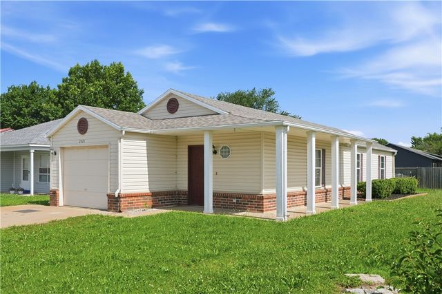 2515 SE 4th Street, Bentonville, AR 72712