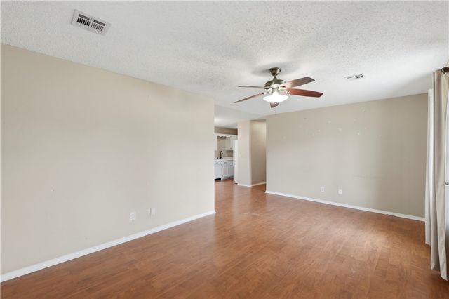 2515 SE 4th Street, Bentonville, AR 72712
