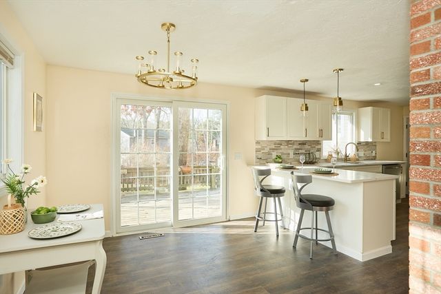 4 Oriole Way, Plymouth, MA 02360