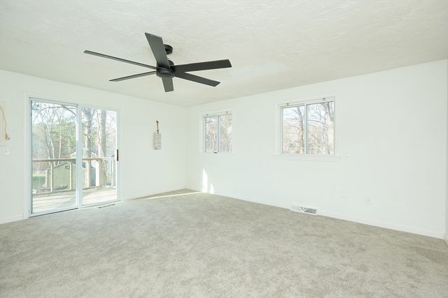 4 Oriole Way, Plymouth, MA 02360