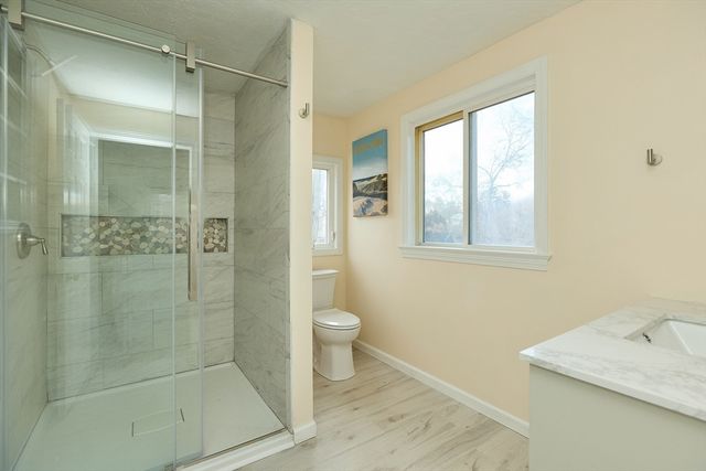 4 Oriole Way, Plymouth, MA 02360