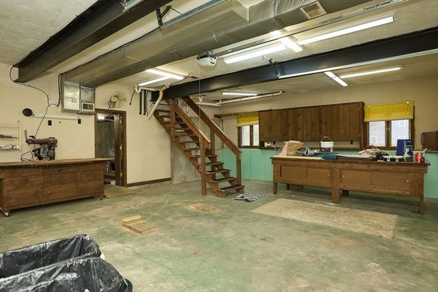 4 Oriole Way, Plymouth, MA 02360