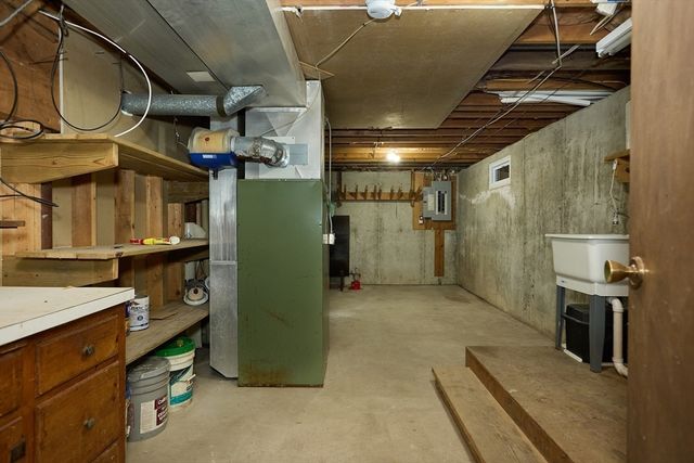 4 Oriole Way, Plymouth, MA 02360