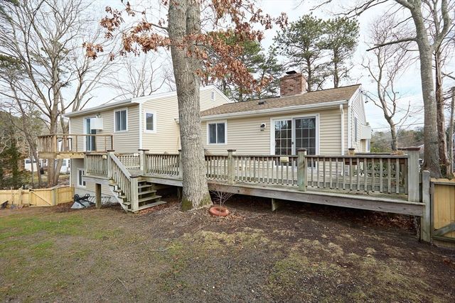 4 Oriole Way, Plymouth, MA 02360