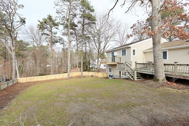4 Oriole Way, Plymouth, MA 02360