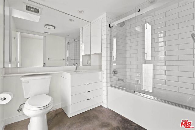 12770 Caswell Avenue 201, Los Angeles, CA 90066