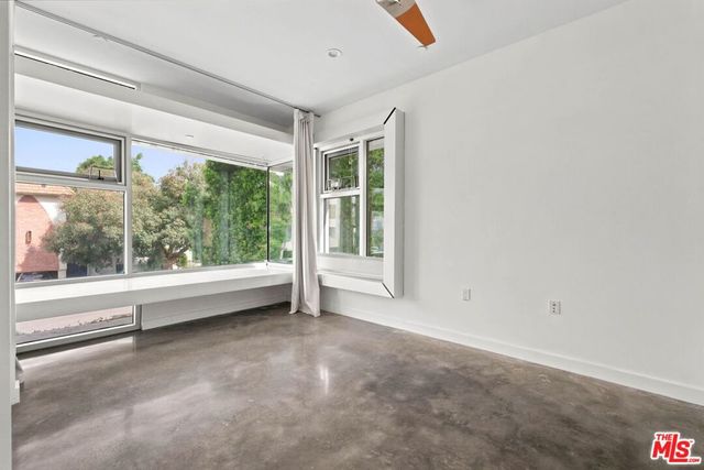 12770 Caswell Avenue 201, Los Angeles, CA 90066