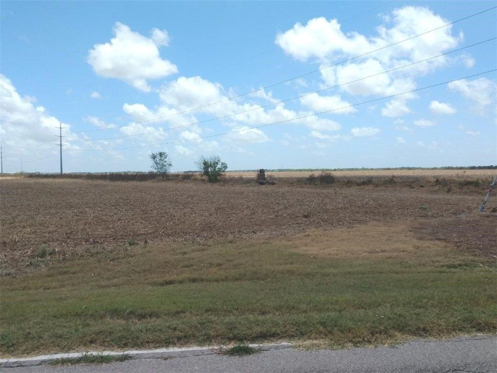 5801 Bear Lane, Corpus Christi, TX 78405 — photo 4