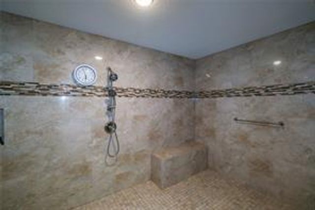 915 Live Oak Drive, Jones Creek, TX 77541