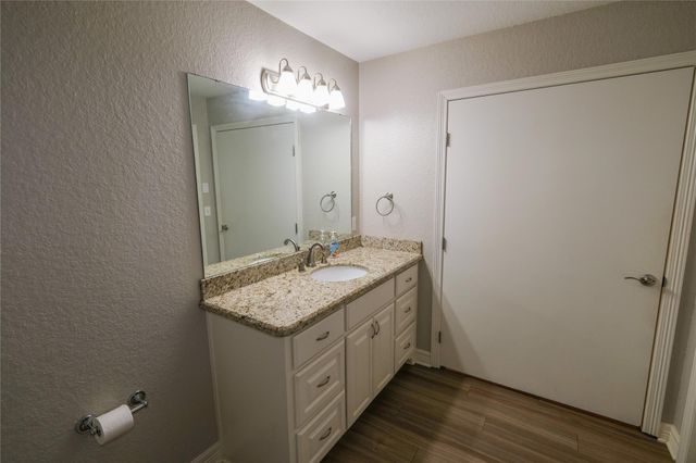 915 Live Oak Drive, Jones Creek, TX 77541