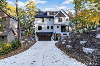 16976 Lake Avenue, Port Sheldon Twp, MI 49460