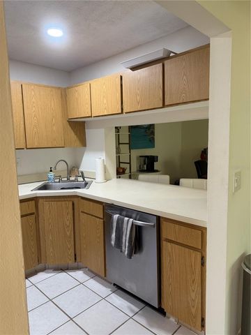 1236 PINE RIDGE CIRCLE W G3, Tarpon Springs, FL 34688