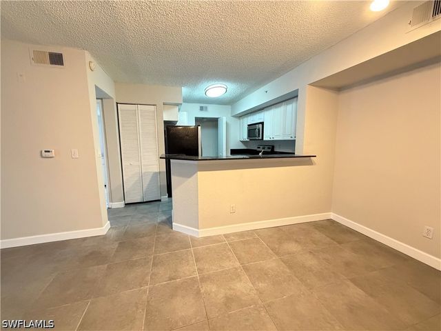 8245 Ibis Club DR 403, Naples, FL 34104