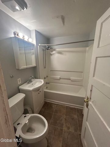 115 Hill Street, Troy, NY 12180