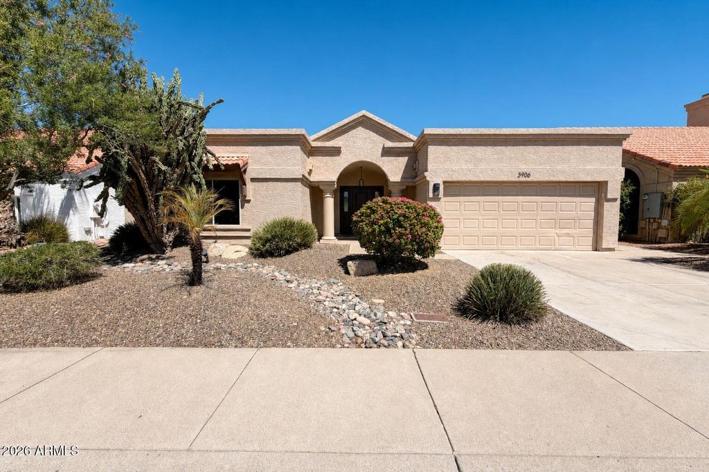 3906 E AMBERWOOD Drive, Phoenix, AZ 85048 — exterior