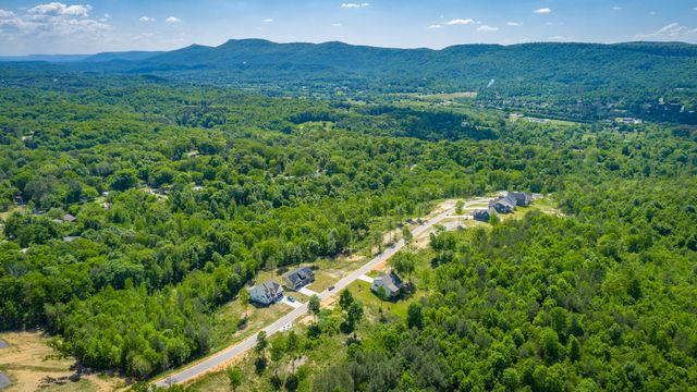 301 Cascade Drive, Rossville, GA 30741