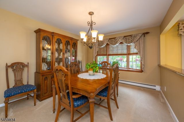 14 Jaclyn Dr, East Hanover Twp., NJ 07936