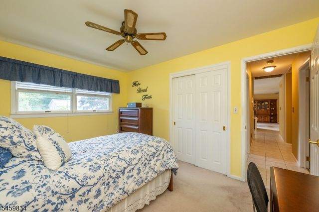14 Jaclyn Dr, East Hanover Twp., NJ 07936