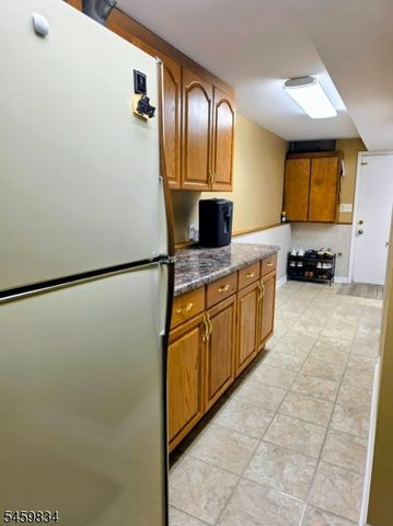 14 Jaclyn Dr, East Hanover Twp., NJ 07936