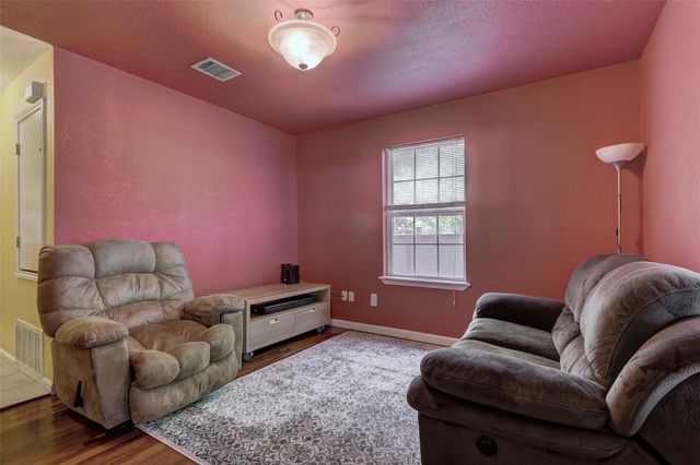 611 W Live Oak ST, Austin, TX 78704